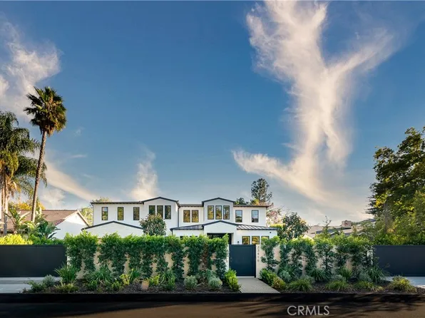 23416 Califa St, Woodland Hills, CA 91367