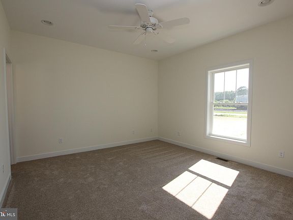 5th image of 27986 Avalon Dr