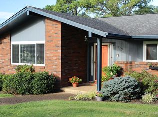 729 Chateaugay Rd, Knoxville, TN 37923