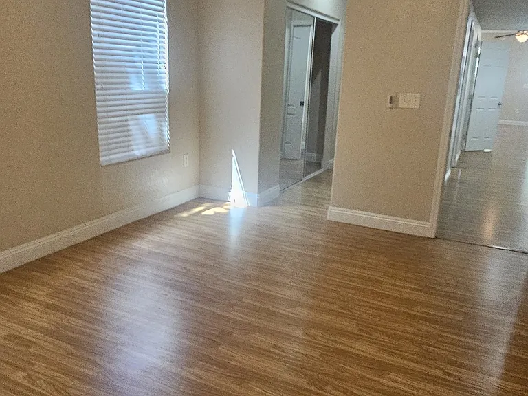 1804 G St — Photo 38