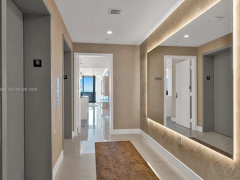 700 NE 24th St #1602 — Photo 25