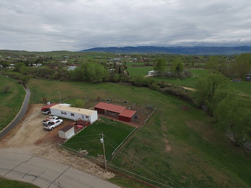 2nd image of 12 Dee Dr