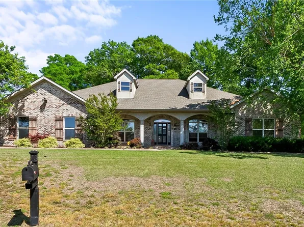 11994 Aspenwood Dr, Moundville, AL 35474