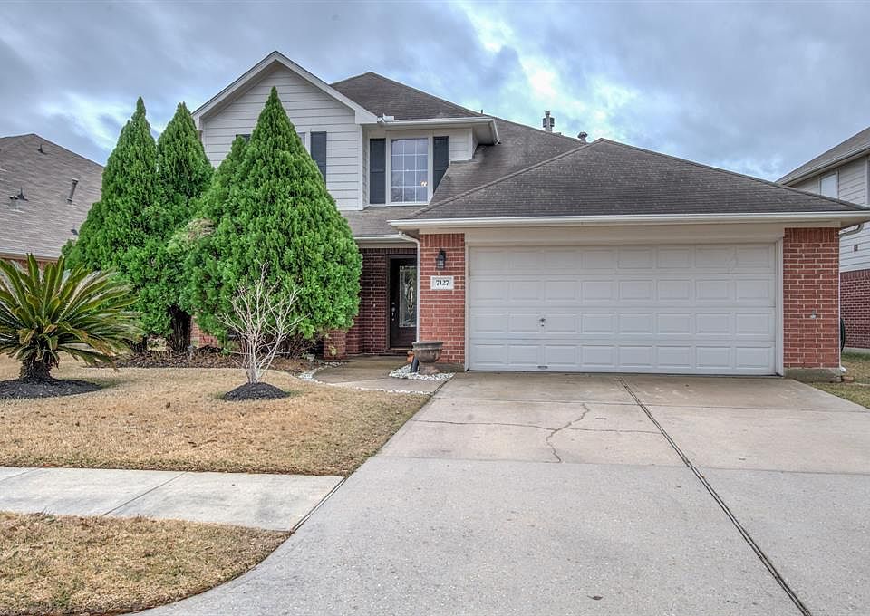 2nd image of 7127 Leens Lodge Ln