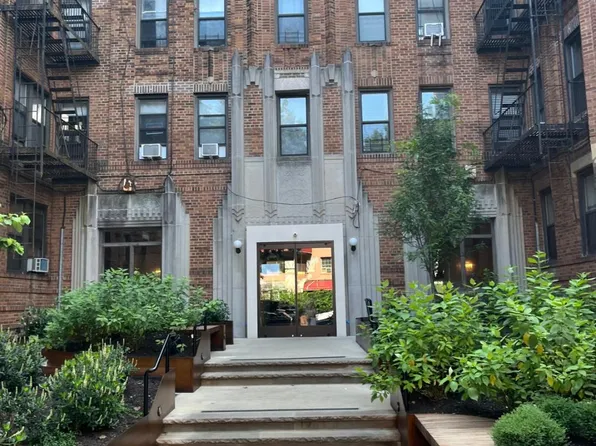 570 Westminster Road image 12 of 15