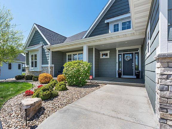 4th image of 1630 Liatris Dr