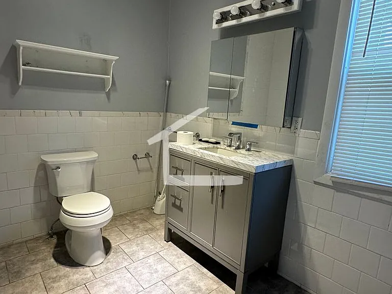 13 Orkney Rd #2B — Photo 13