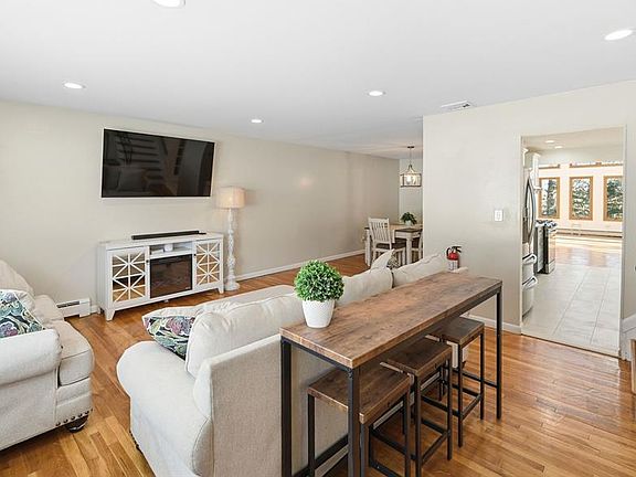 5th image of 14 King Rd