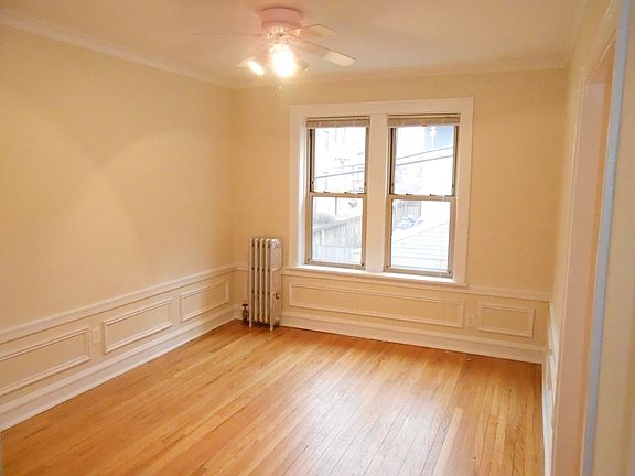 5th image of 914 Crain St APT A-3n