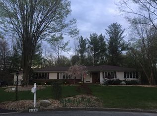 836 Chippewa Trl, Franklin Lakes, NJ 07417