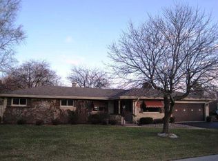 5003 Viken Ln, Wind Point, WI 53402