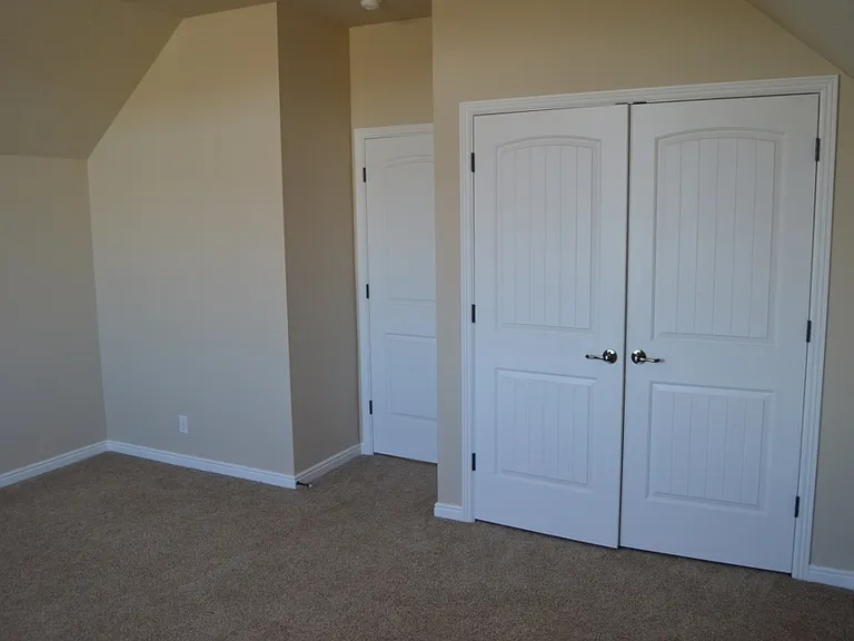659 S Willow Spring Pl — Photo 9