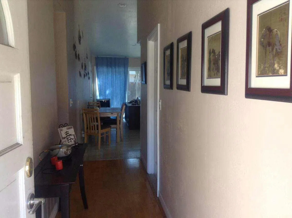 1 bed, 110 sqft, $1,000 — Photo 1