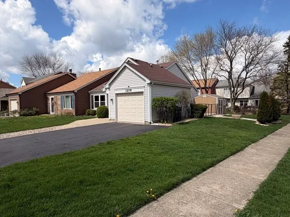 1219 Huntington Dr, Mundelein, IL 60060