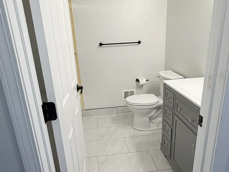 5109 Volney Ct — Photo 9