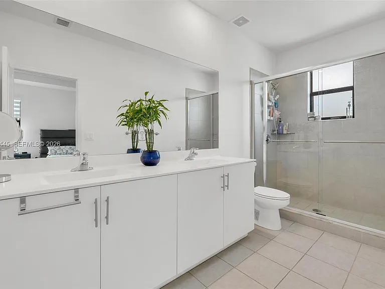 3538 W 108th St — Photo 35