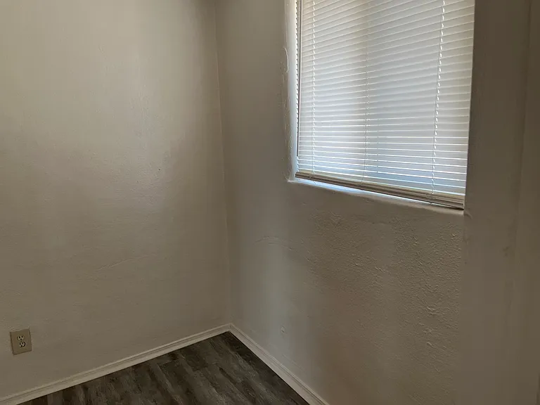 Updated 2 bed / 1 bath in the Near North Valley — Photo 46