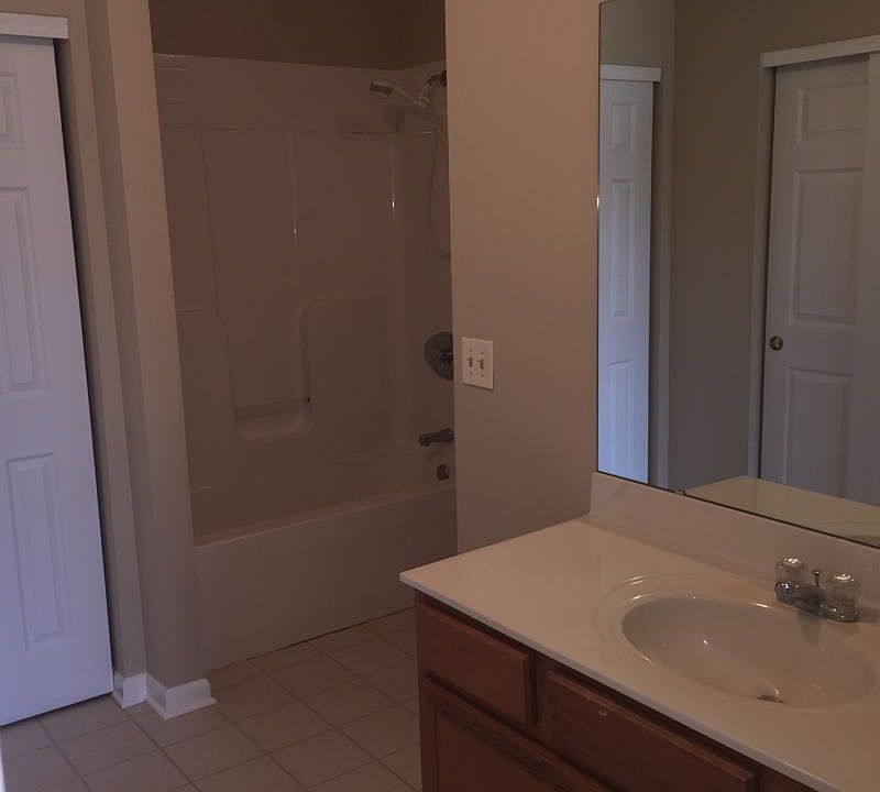 2nd image of 2808 Lauren Meadows Dr