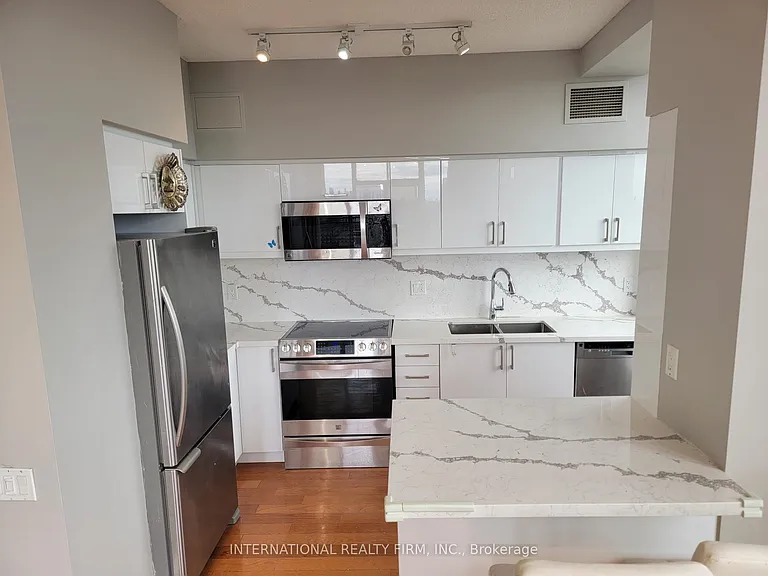 33 Sheppard Ave E #3202 — Photo 9