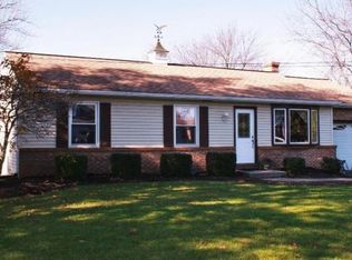 50 Glenbrook Rd, Leola, PA 17540