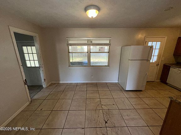 5th image of 4435 RAINER Road