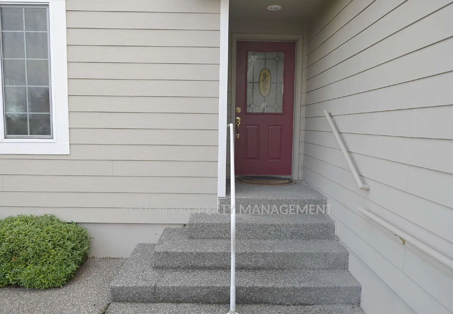 3 bed, 2.0 bath, 1542 sqft, $2,300 — Photo 2