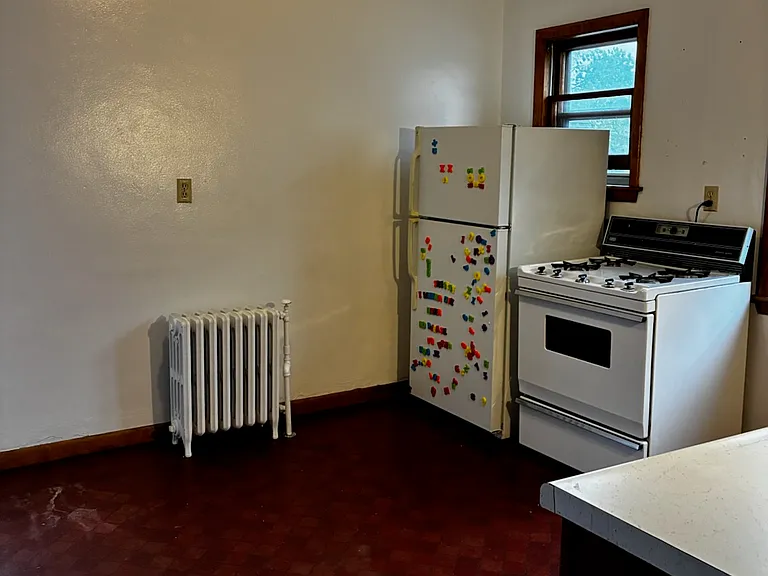 2589 N Frederick Ave #5 — Photo 8