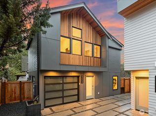 4224 Meridian Ave N, Seattle, WA 98103