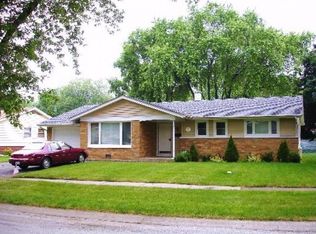 270 Mimosa Ln, Elk Grove Village, IL 60007