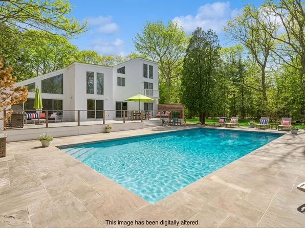 44 Diane Dr, East Hampton, NY 11937