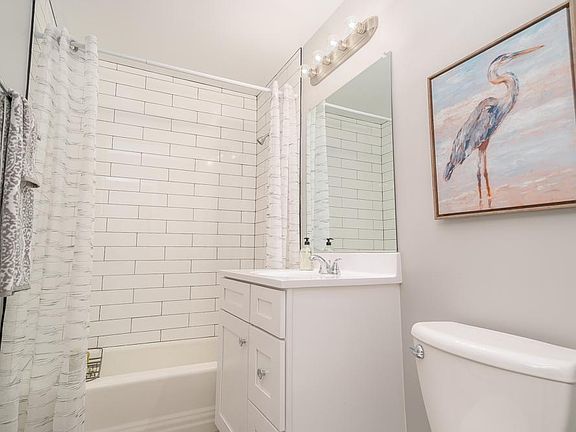 4th image of 38 S Kensington Ave #3