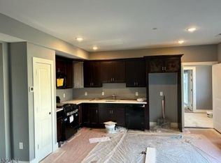 1301 Roselle St, Linden, NJ 07036