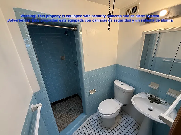 1529 Elbridge St — Photo 21