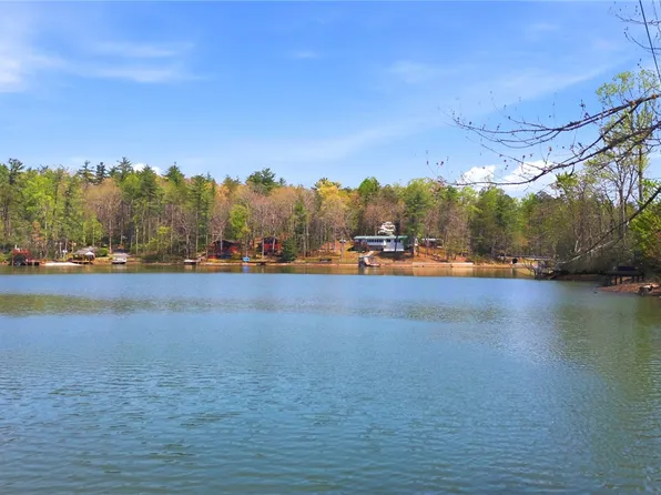 116 Wren Rd, Mountain Rest, SC 29664