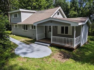 28 Blair Rd, Blandford, MA 01008