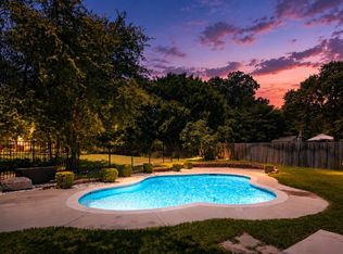 308 Leeward Cir, Azle, TX 76020