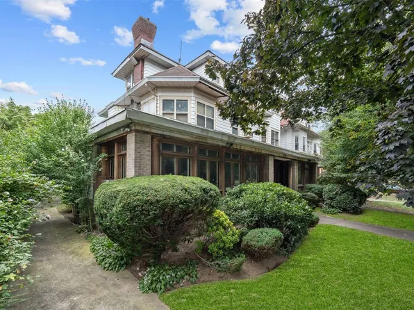 1112 Albemarle Road image 1 of 15