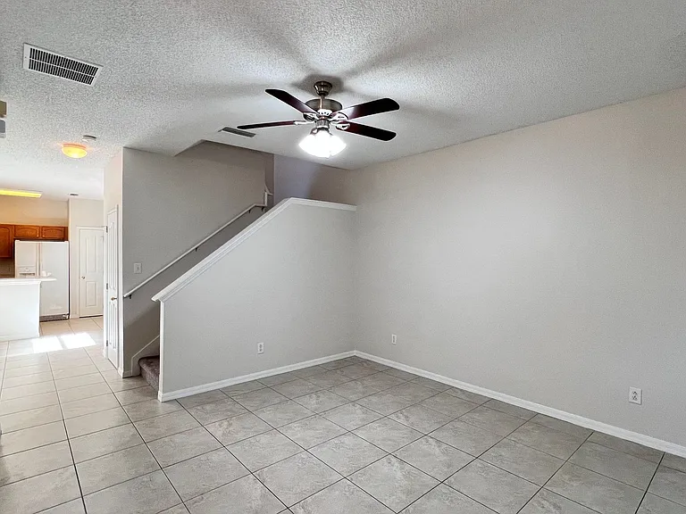 3548 Peppervine Dr — Photo 4