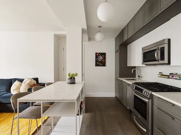 416 West 52nd Street image 1 of 8