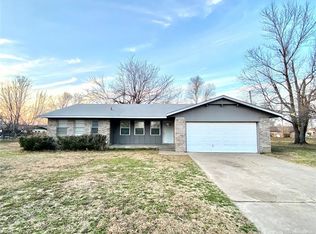 128 Granada Pl, Mannford, OK 74044