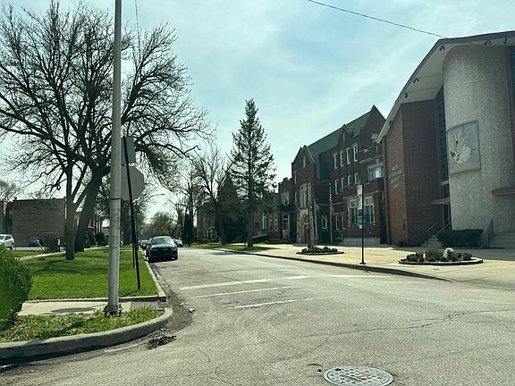 5th image of 6955 S Michigan Ave