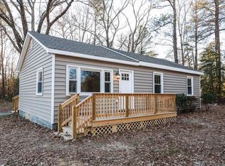 2121 Meadow Rd, Sandston, VA 23150