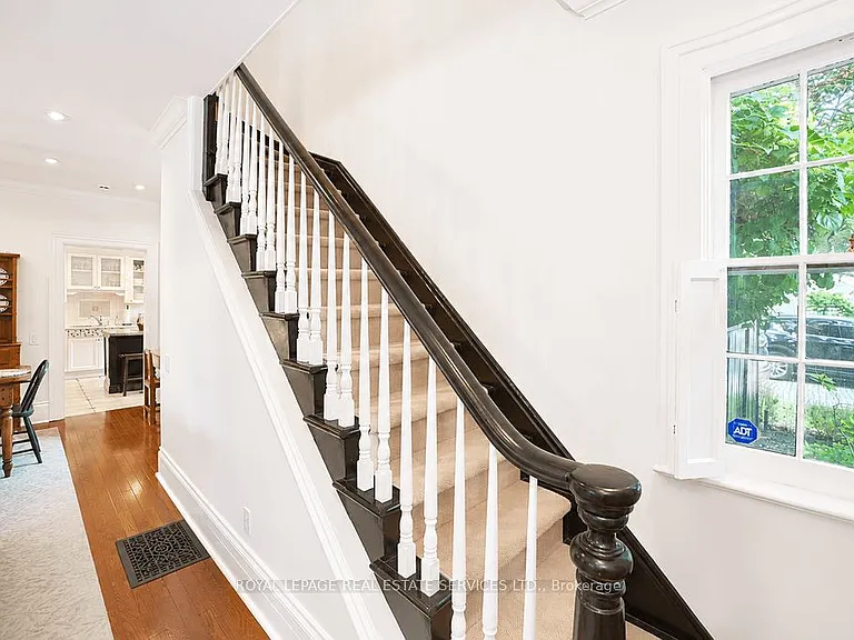 124 Chisholm St — Photo 26