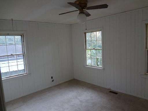4th image of 139 N Woodland Dr