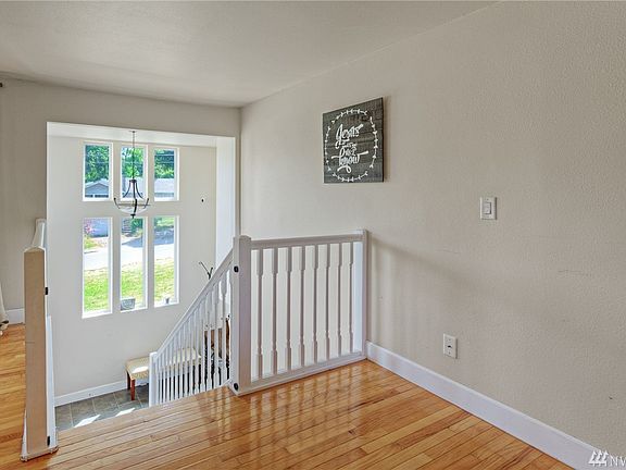 3rd image of 4820 S 172nd Pl