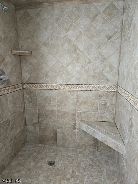 3 bed, 1.5 bath, $2,950 — Photo 3