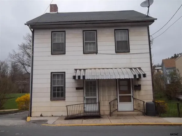105 Hanover St, Glen Rock, PA 17327