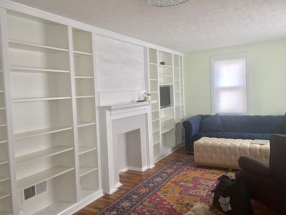 2nd image of 716 N Pierce Ave