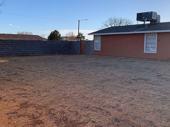 3rd image of 4400 Dawn Ave