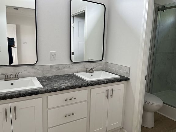 4th image of 24300 Airport Rd #86